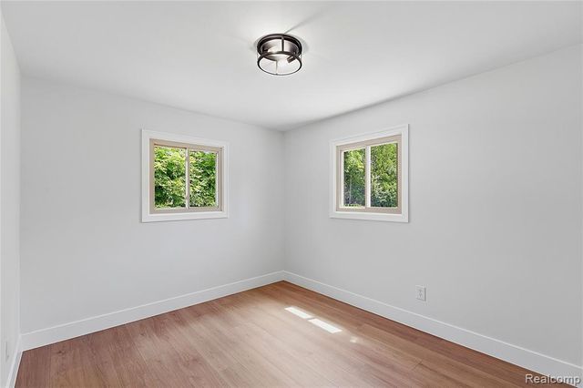 28264 Bayberry Road, Farmington, MI 48331