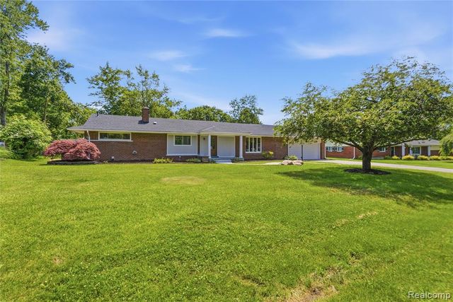 28264 Bayberry Road, Farmington, MI 48331