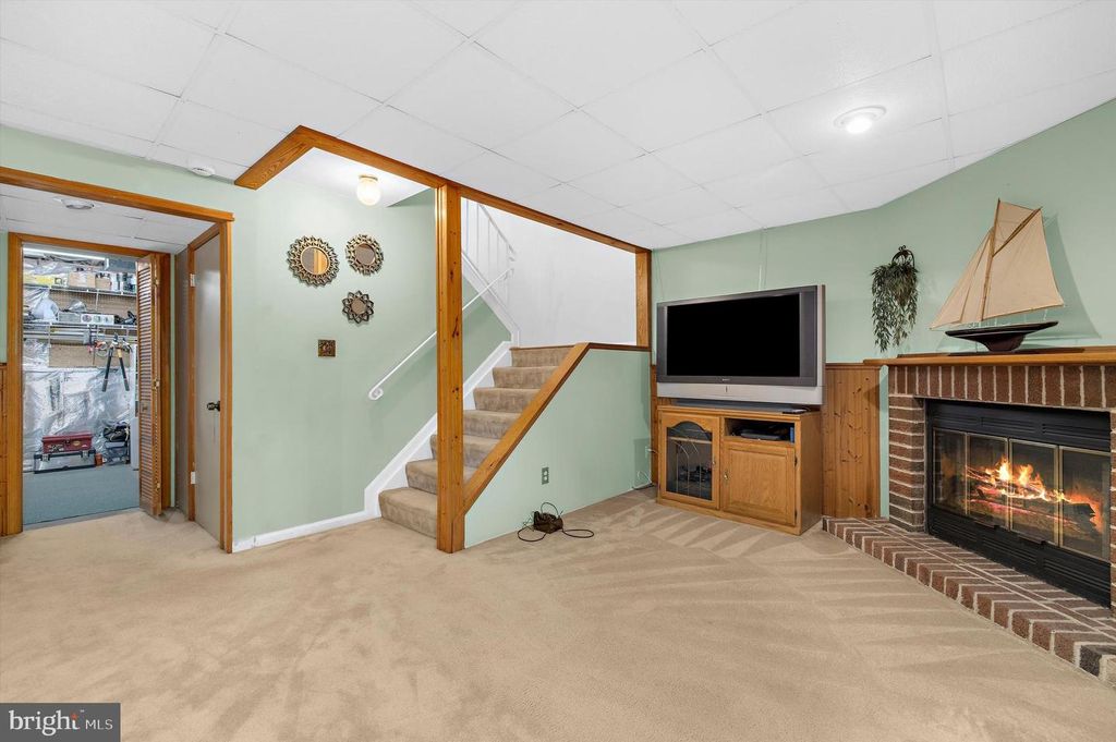 Image 26 of property listing at 7785 COX POINT, Stoney Beach, MD 21226