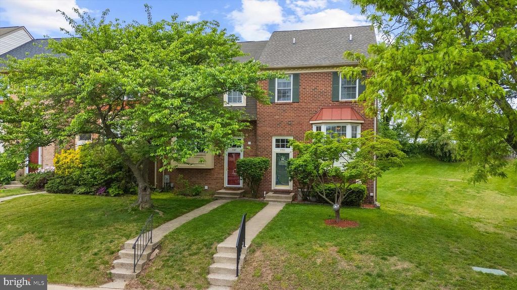 Image 3 of property listing at 7785 COX POINT, Stoney Beach, MD 21226