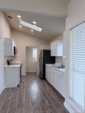 5754 Spring Night, San Antonio, TX 78247