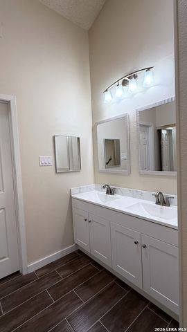 5754 Spring Night, San Antonio, TX 78247