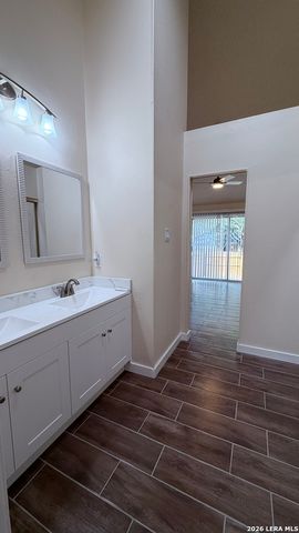 5754 Spring Night, San Antonio, TX 78247