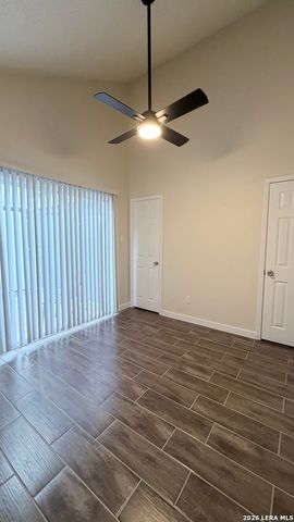 5754 Spring Night, San Antonio, TX 78247