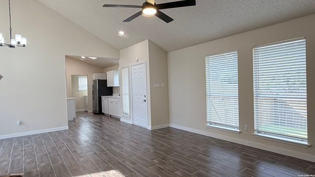 5754 Spring Night, San Antonio, TX 78247