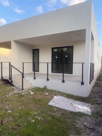 1730 NW 16th St, Miami, FL 33125