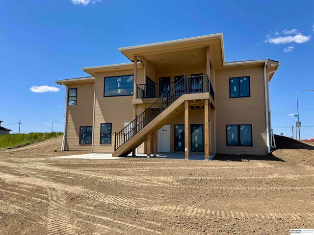 4503 S 203rd Avenue, Omaha, NE 68135