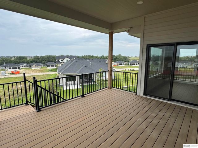 4503 S 203rd Avenue, Omaha, NE 68135