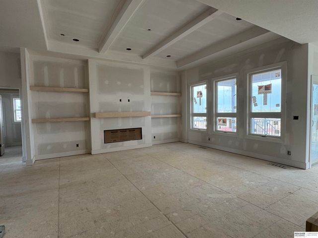 4503 S 203rd Avenue, Omaha, NE 68135