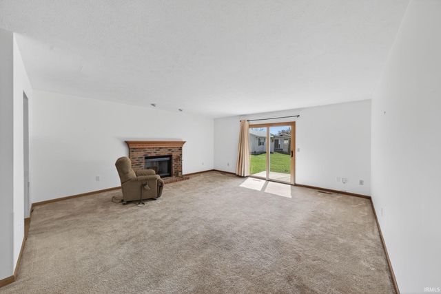 1978 Greenock Street, South Bend, IN 46614