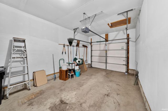 1978 Greenock Street, South Bend, IN 46614