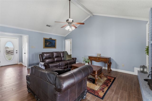 102 Dawn Circle, Weatherford, TX 76086