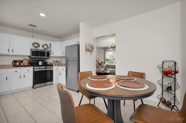 11649 Kenn Road, Cincinnati, OH 45240