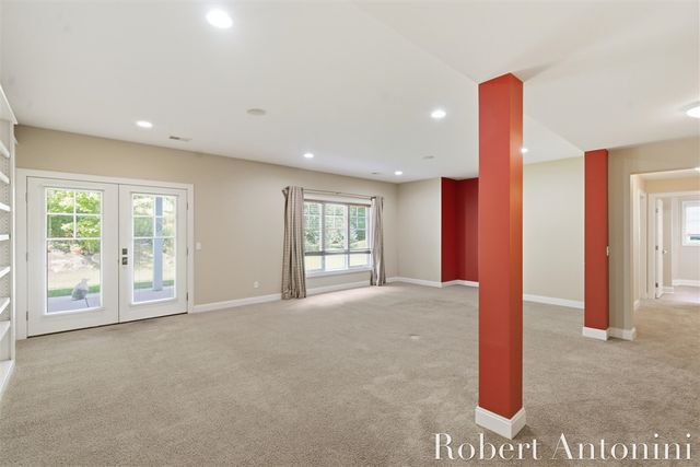 2025 Pine Nook Court, Grand Rapids, MI 49525