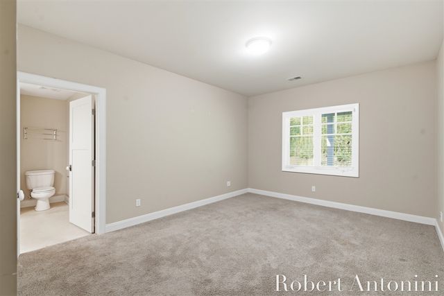 2025 Pine Nook Court, Grand Rapids, MI 49525
