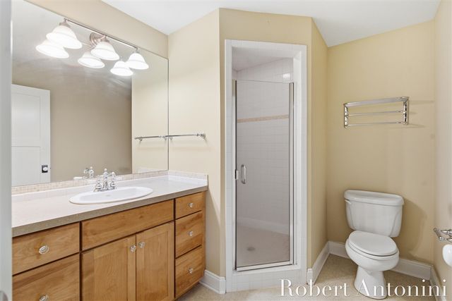 2025 Pine Nook Court, Grand Rapids, MI 49525