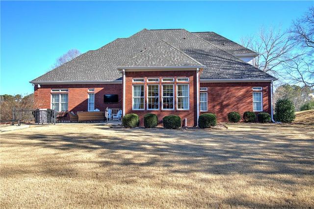 113 Vogel NE Street, Calhoun, GA 30701