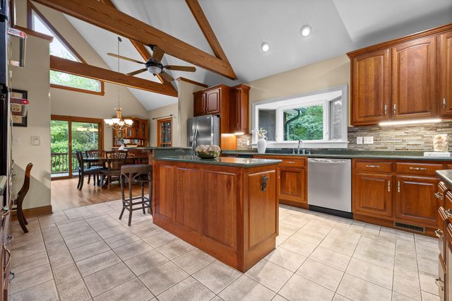 68 Bluff View Drive, Dunlap, TN 37327