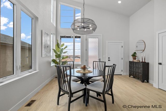 4020 SADDLEBACK LN, Cheyenne, WY 82009