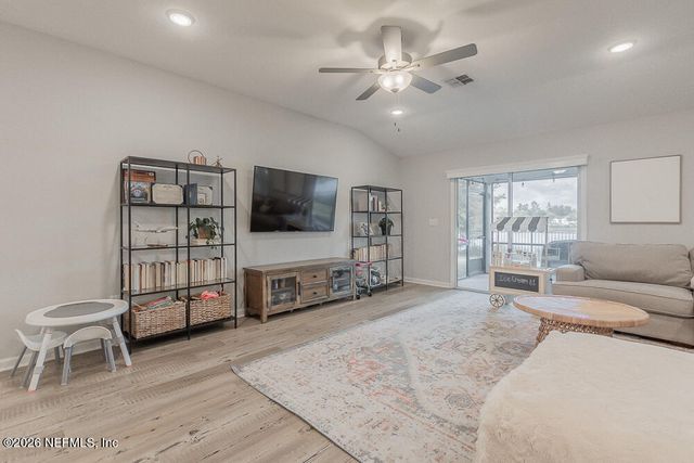 13849 HARLOWTON Avenue, Jacksonville, FL 32256