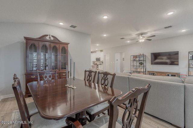 13849 HARLOWTON Avenue, Jacksonville, FL 32256