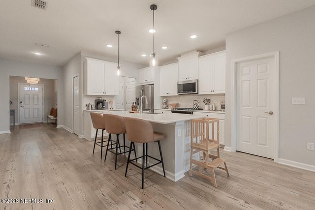 13849 HARLOWTON Avenue, Jacksonville, FL 32256
