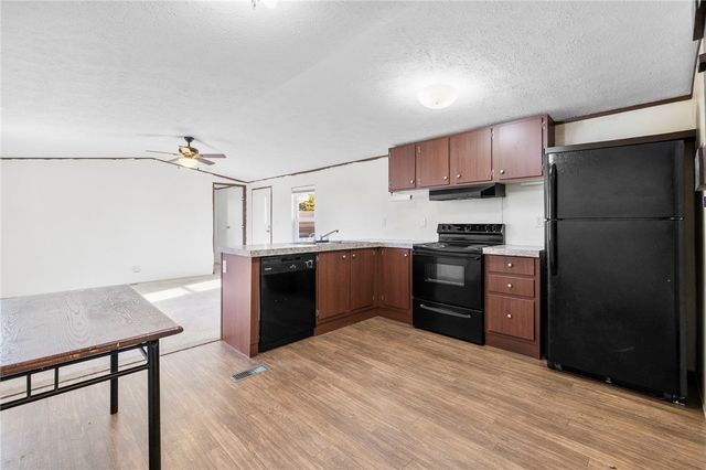 4 Sawblade Ridge, Marietta, SC 29661