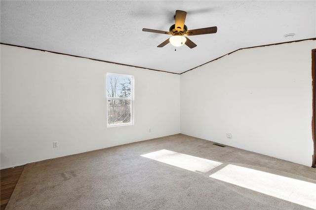 4 Sawblade Ridge, Marietta, SC 29661