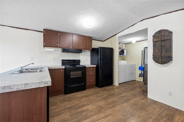 4 Sawblade Ridge, Marietta, SC 29661