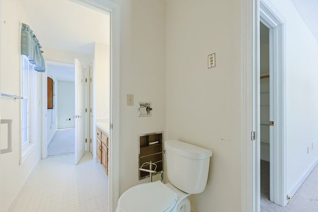 17 Quisset Brook 17, Milton, MA 02186