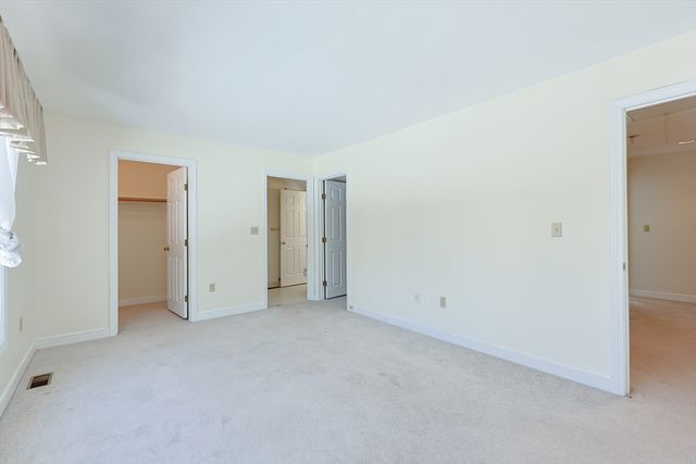 17 Quisset Brook 17, Milton, MA 02186