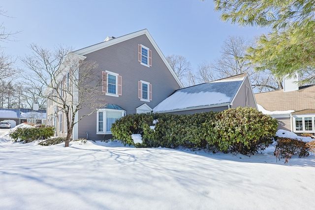 17 Quisset Brook 17, Milton, MA 02186