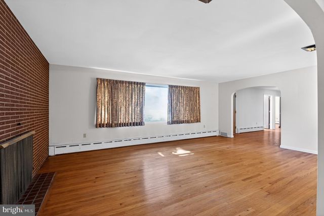 940 HOLMES AVE, Vineland, NJ 08361