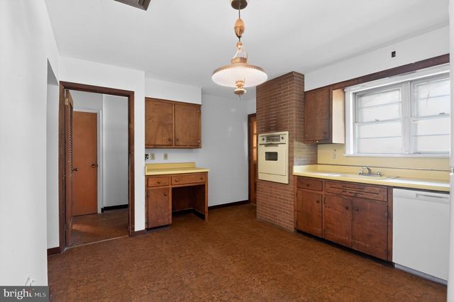 940 HOLMES AVE, Vineland, NJ 08361
