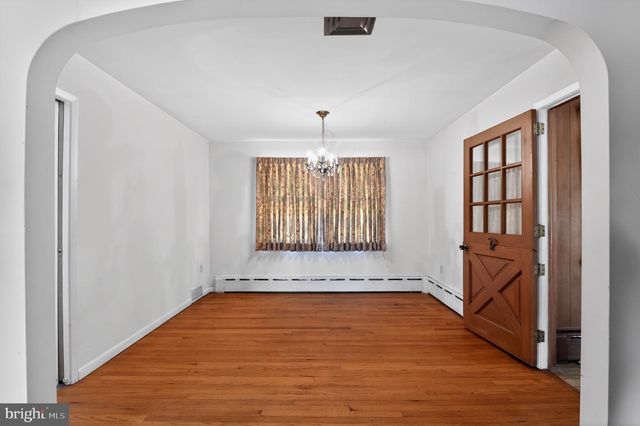 940 HOLMES AVE, Vineland, NJ 08361