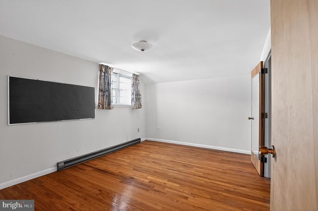 940 HOLMES AVE, Vineland, NJ 08361