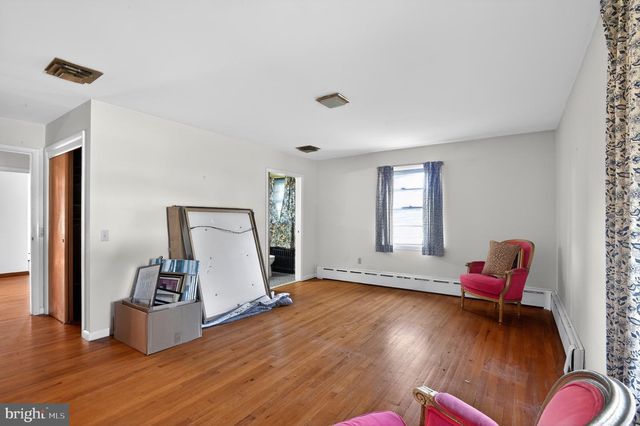 940 HOLMES AVE, Vineland, NJ 08361
