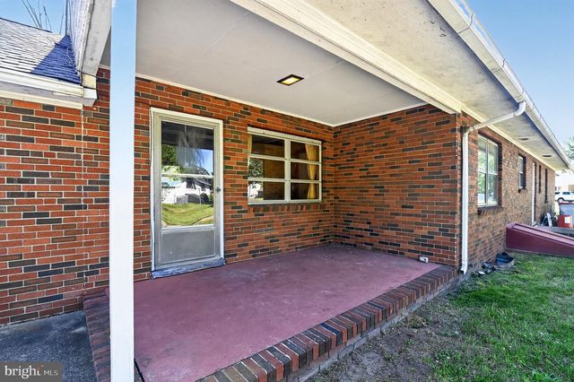 940 HOLMES AVE, Vineland, NJ 08361