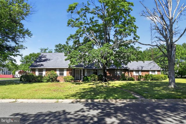 940 HOLMES AVE, Vineland, NJ 08361