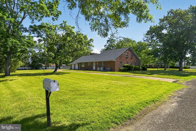 940 HOLMES AVE, Vineland, NJ 08361
