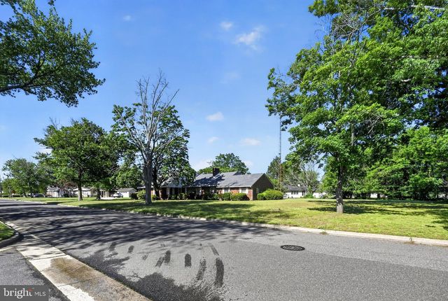 940 HOLMES AVE, Vineland, NJ 08361
