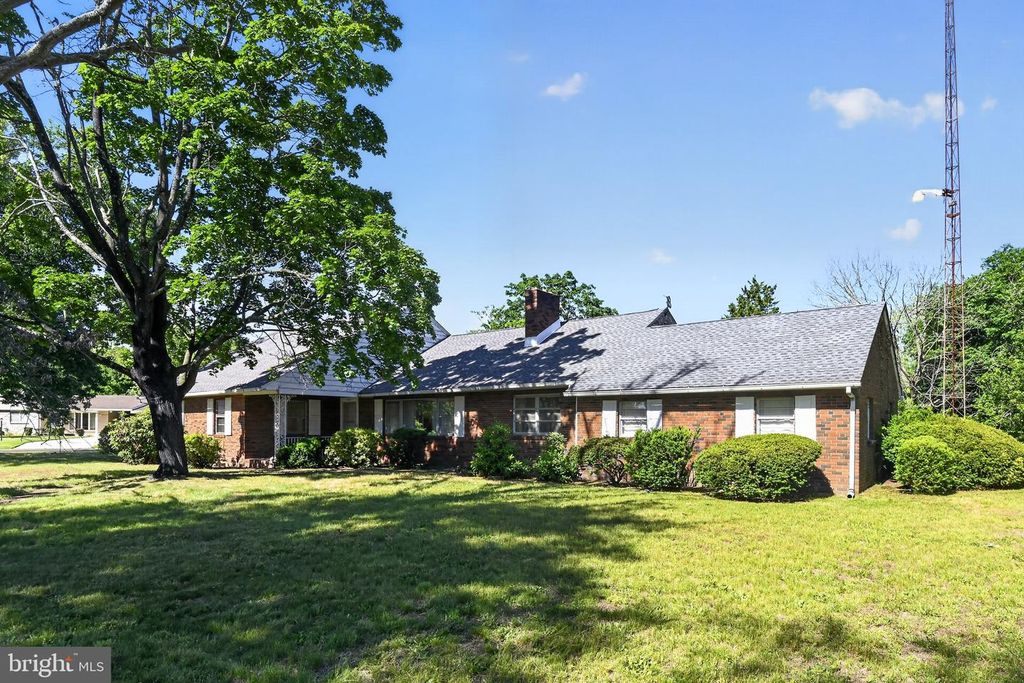 940 HOLMES AVE, Vineland, NJ 08361