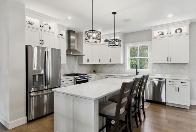 16 Elise Avenue Lot 8, Londonderry, NH 03053