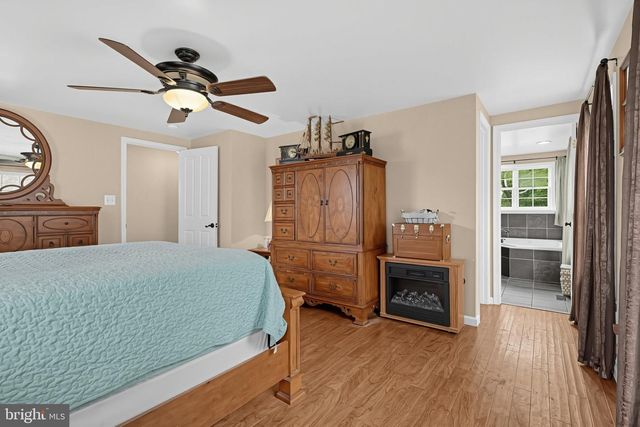 17110 LONGDRAFT RD, Gaithersburg, MD 20878