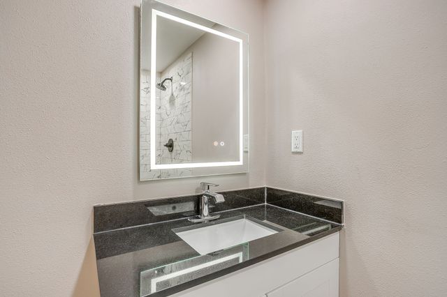 5204 Teague Road, Fort Worth, TX 76140