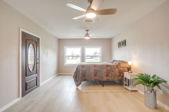 5204 Teague Road, Fort Worth, TX 76140