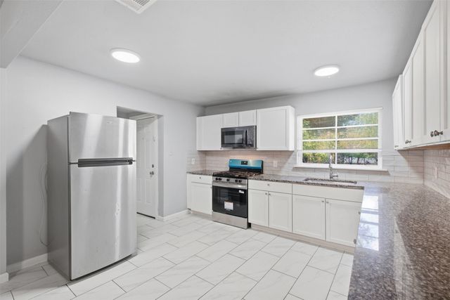 1203 Belvedere Drive, Arlington, TX 76010