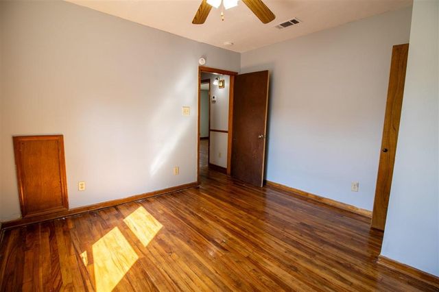 910 Fall Street, Lake Charles, LA 70601