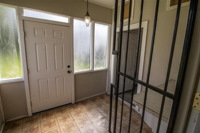 910 Fall Street, Lake Charles, LA 70601