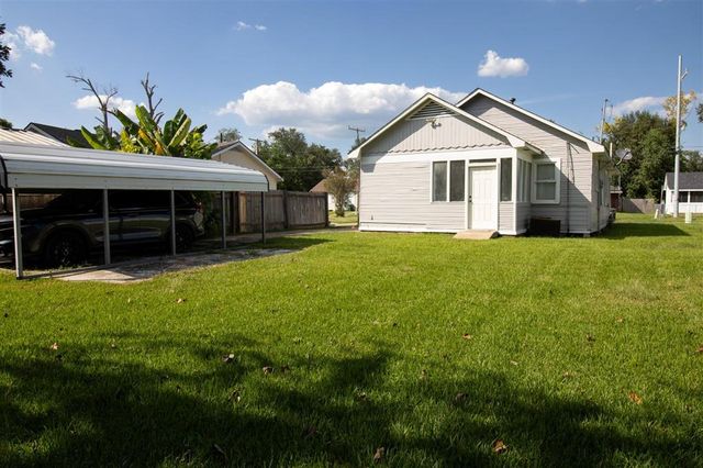 910 Fall Street, Lake Charles, LA 70601